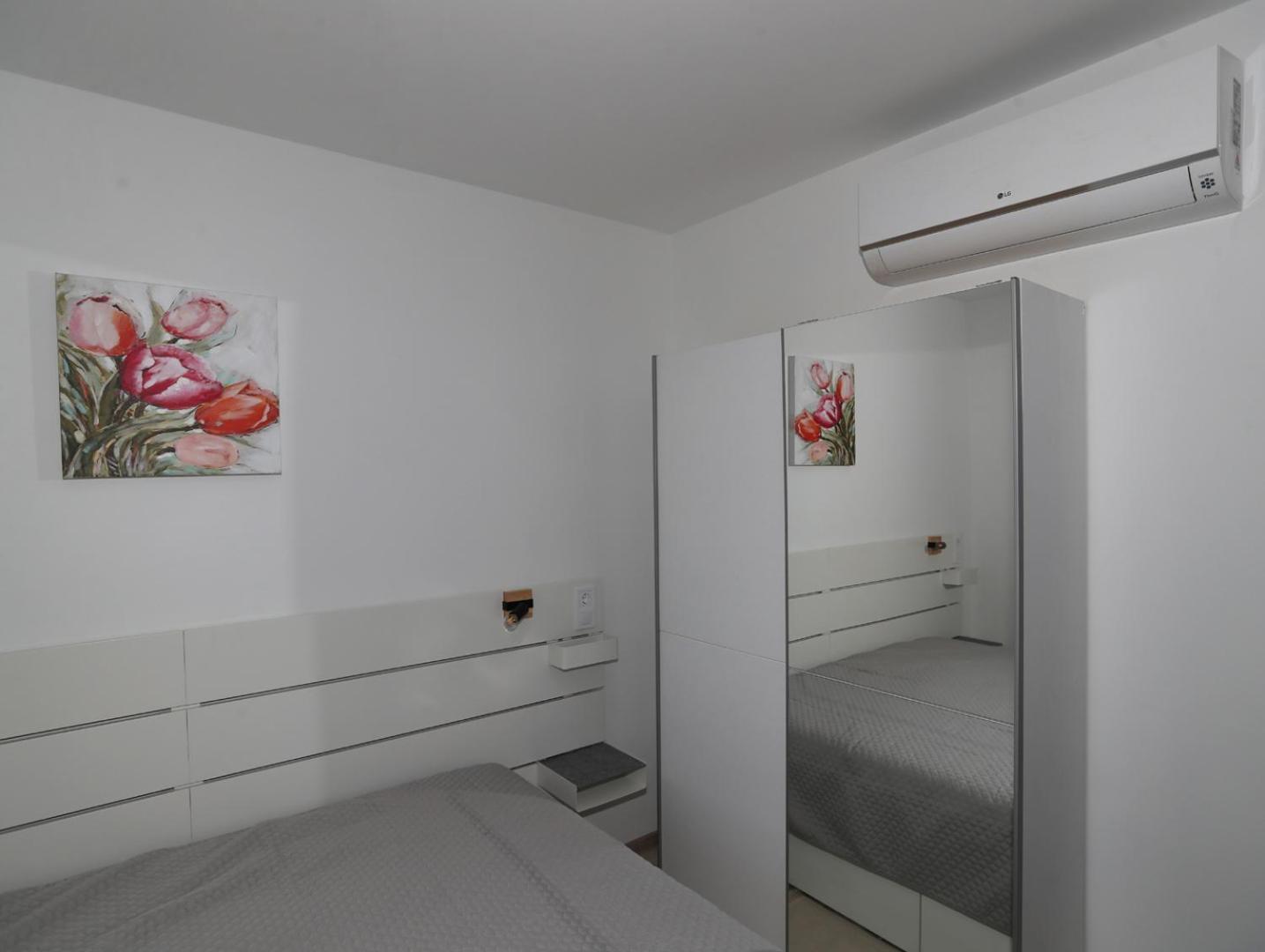 Four Flowers Apartman Шиофок Экстерьер фото