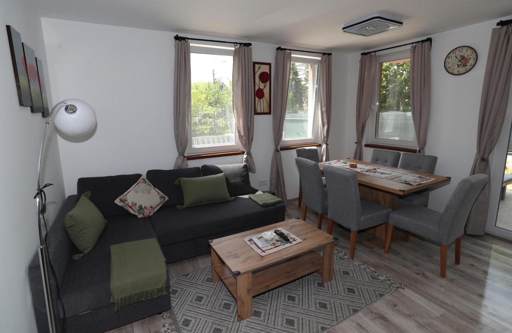 Four Flowers Apartman Шиофок Экстерьер фото